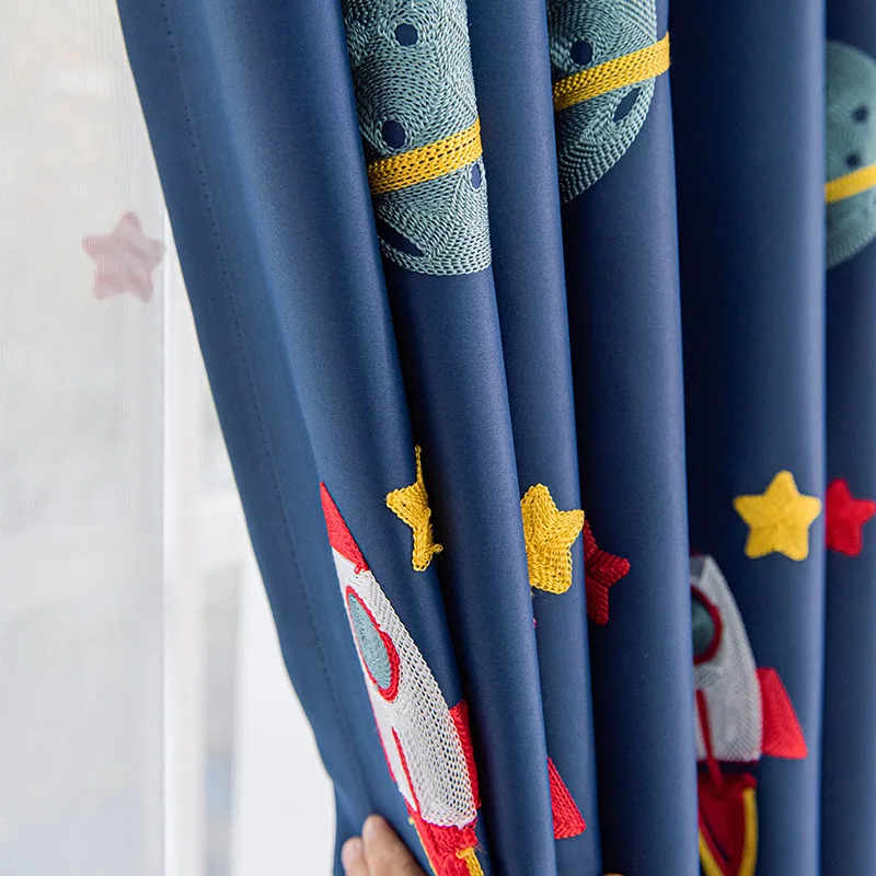 네이비 블루 만화 로켓 우주선 어린이를위한 블랙 아웃  - Baby Nursery Blackout Curtains 리뷰 및 가격